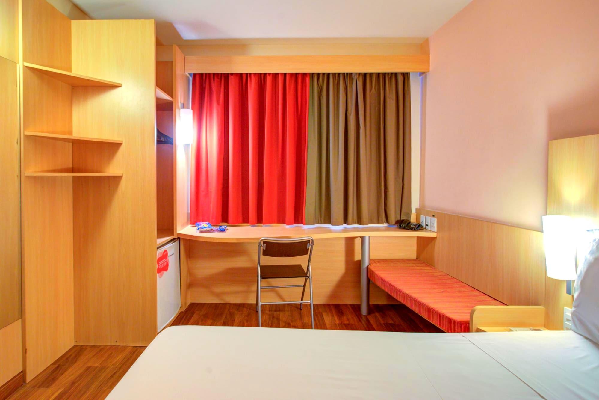 Ibis Vitoria Praia De Camburi Kültér fotó